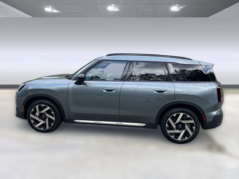 Used 2025 MINI Cooper Countryman S w/ Comfort Package Max image 2