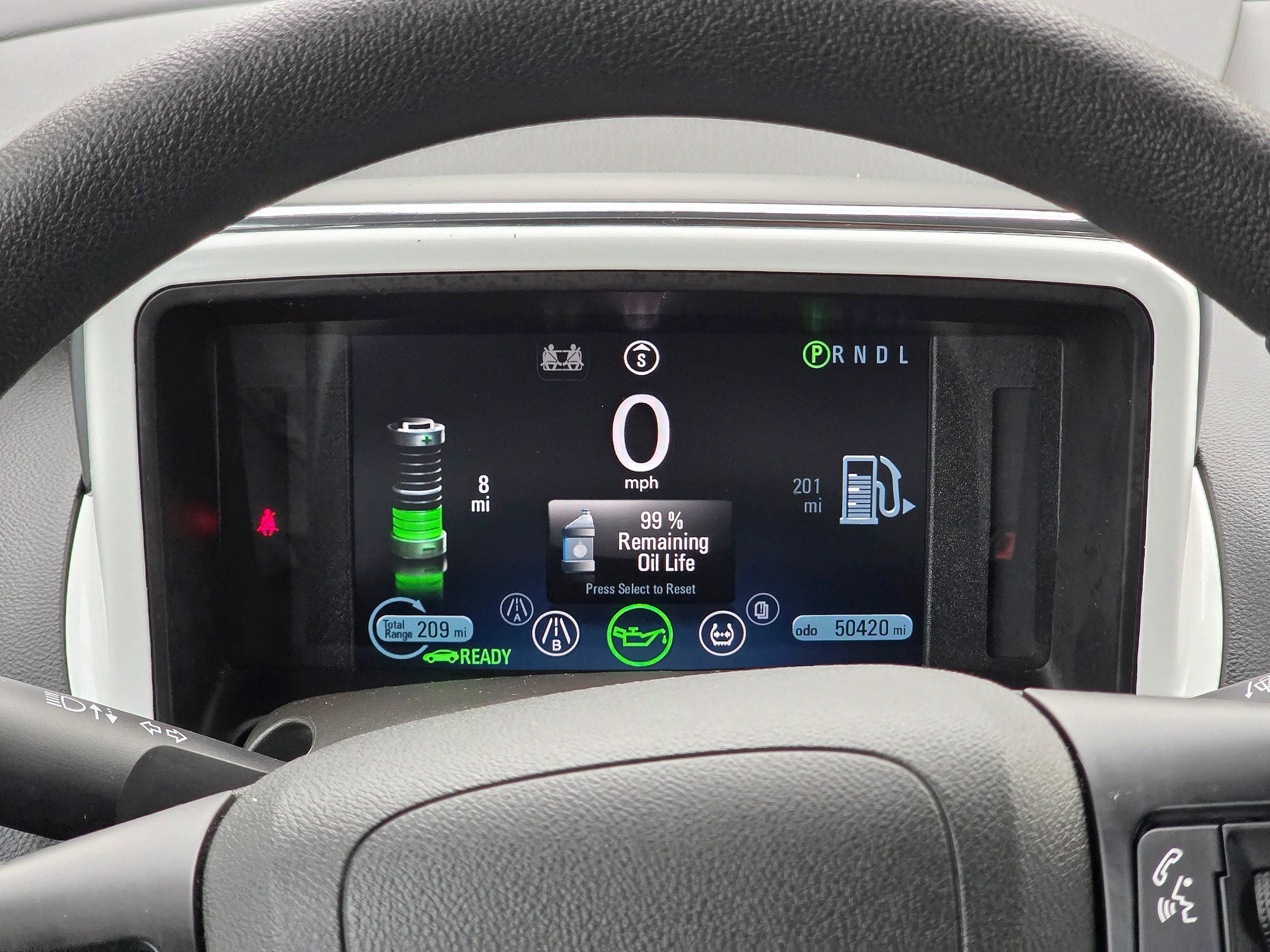 Used 2013 Chevrolet Volt FWD image 25