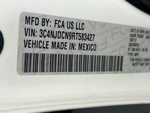 Used 2024 Jeep Compass Limited image 29