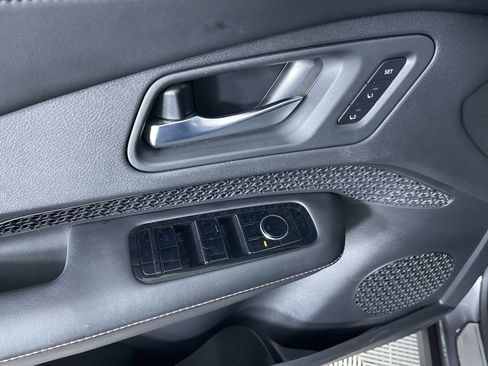 Certified 2024 Nissan Ariya AWD image 14
