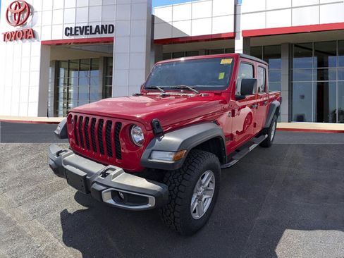 Used 2023 Jeep Gladiator Sport AWD/4WD image 3