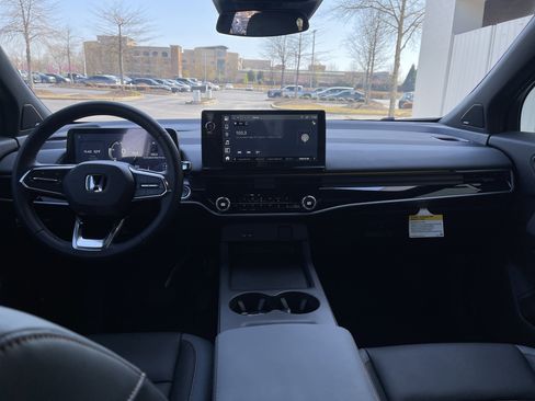 Used 2025 Honda Prologue Touring image 29