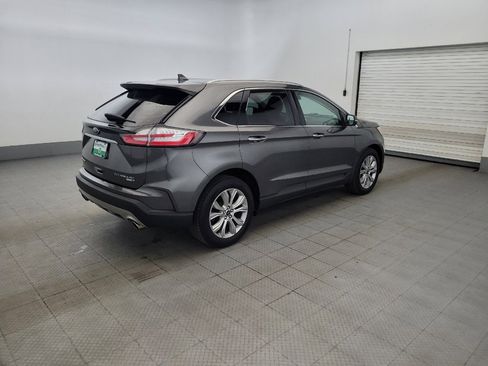 Used 2019 Ford Edge Titanium AWD/4WD image 10