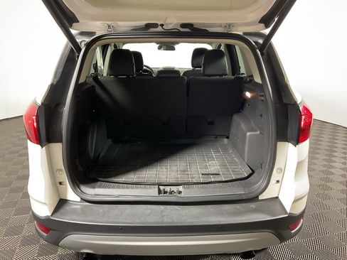 Used 2019 Ford Escape SEL AWD/4WD image 17