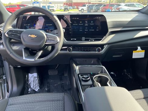New 2026 Chevrolet Equinox LT AWD/4WD image 13