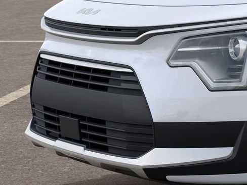 New 2025 Kia Niro EX image 13
