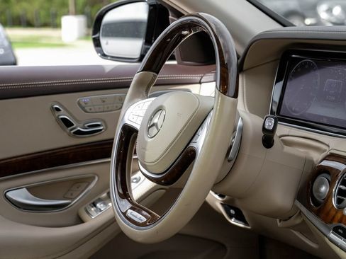 Used 2014 Mercedes-Benz S 550 Sedan image 13