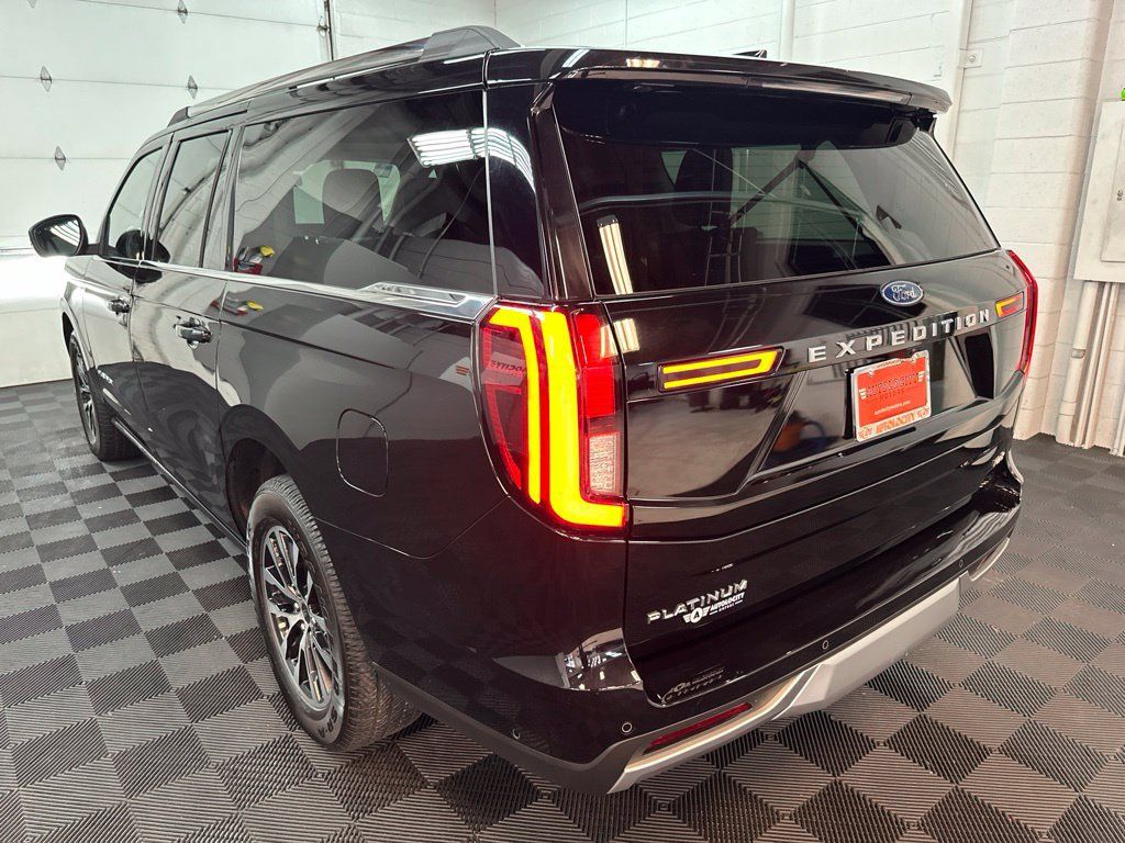 Used 2025 Ford Expedition Max Platinum AWD/4WD image 7