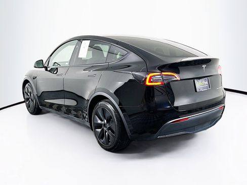 Used 2022 Tesla Model Y Long Range AWD/4WD image 5