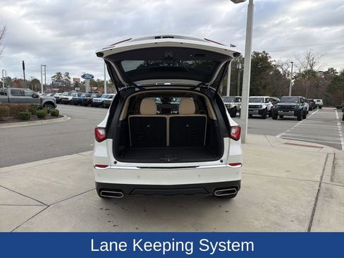 Used 2023 Acura MDX Technology image 9