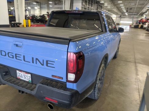 Used 2024 Honda Ridgeline TrailSport image 3