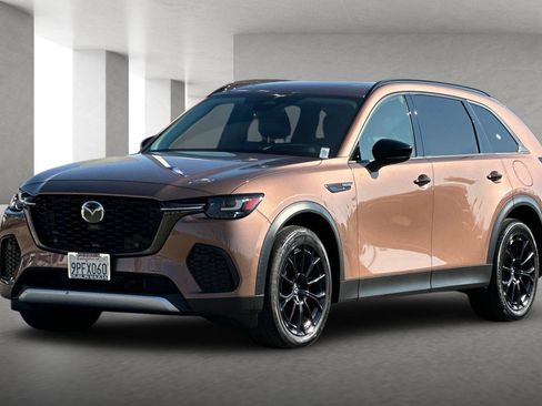 Certified 2025 MAZDA CX-70 3.3 Turbo w/ Premium Package image 8