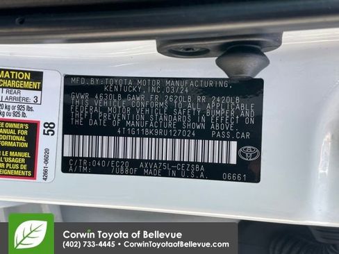 Used 2024 Toyota Camry SE image 23