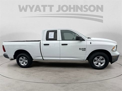 Used 2024 RAM 1500 Classic SLT image 6