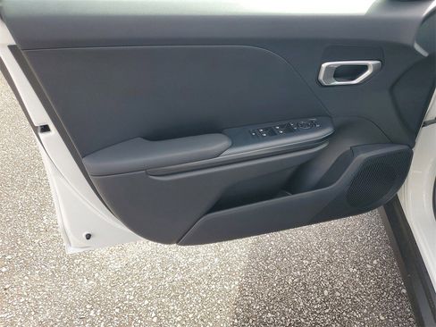 New 2026 Kia K4 LX image 8
