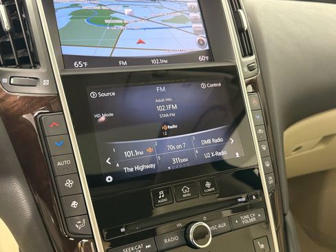 Used 2015 INFINITI Q50 Premium w/ Deluxe Touring Package image 15