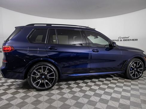 Used 2022 BMW X7 xDrive40i w/ M Sport Package AWD/4WD image 4