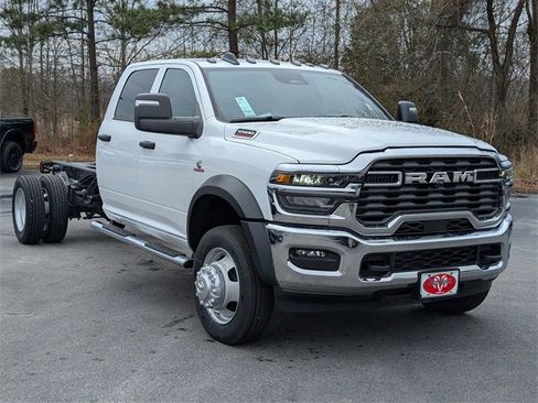 New 2026 RAM 5500 Tradesman image 2