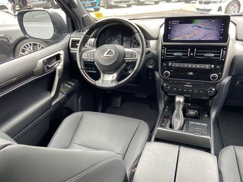 Used 2023 Lexus GX 460 Premium w/ Premium Plus Package image 12