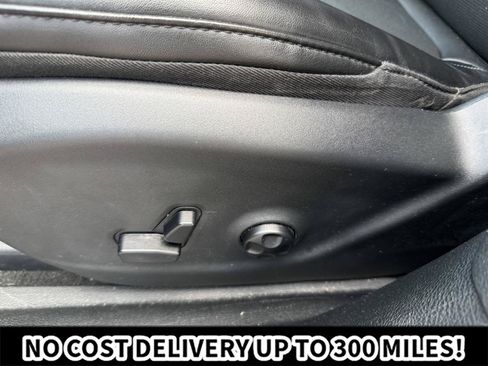 Used 2020 Jeep Cherokee Latitude Plus w/ Cold Weather Group AWD/4WD image 19