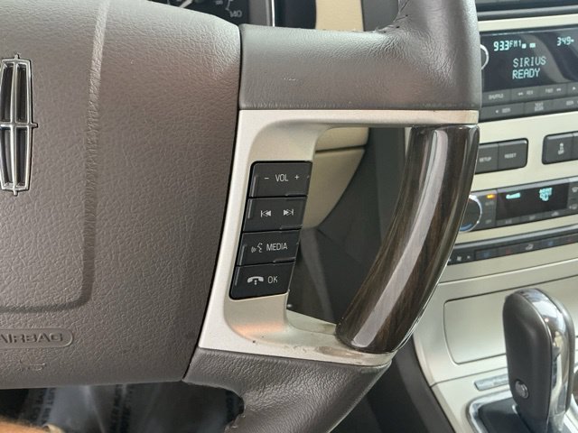 Used 2010 Lincoln MKX 2WD image 27