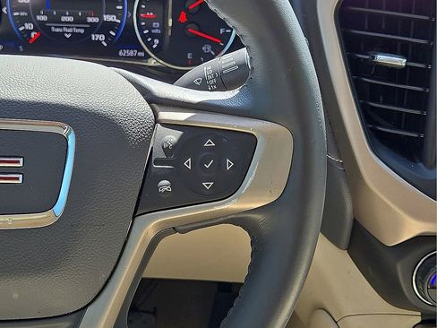 Used 2020 GMC Acadia Denali AWD/4WD image 20