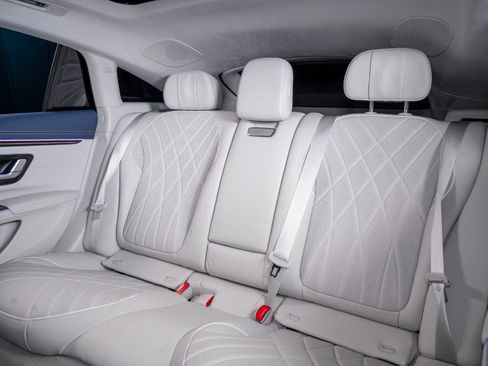 Certified 2023 Mercedes-Benz EQS 580 4MATIC Sedan image 31