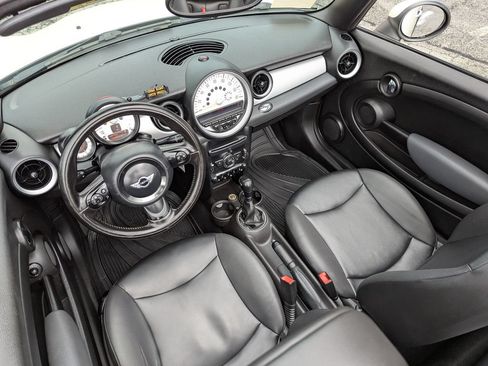 Used 2011 MINI Cooper Convertible FWD image 38