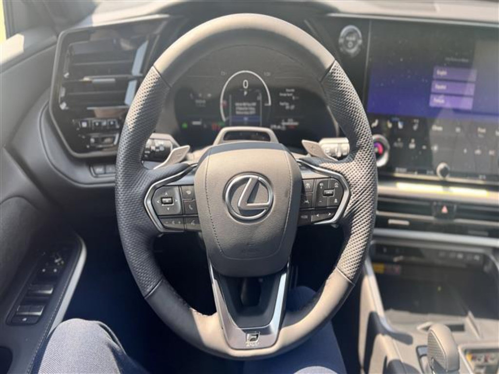 New 2025 Lexus TX 500h AWD w/ Technology Package image 14