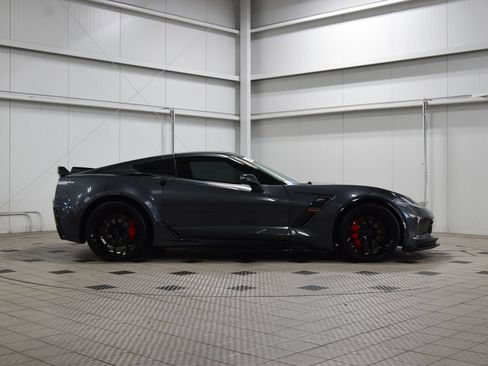 Used 2017 Chevrolet Corvette Grand Sport RWD image 9