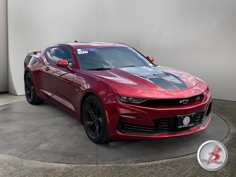Used 2021 Chevrolet Camaro SS RWD image 1