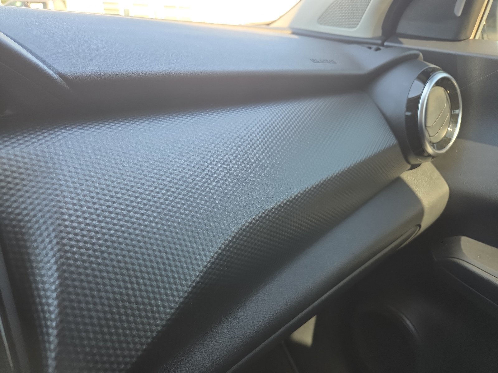 Used 2023 Nissan Kicks SV w/ Interior Electronics Package FWD image 21