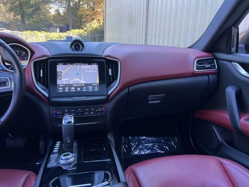Used 2019 Maserati Ghibli image 16