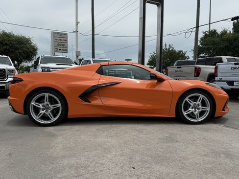Used 2023 Chevrolet Corvette Stingray Preferred Conv w/ 2LT RWD image 3