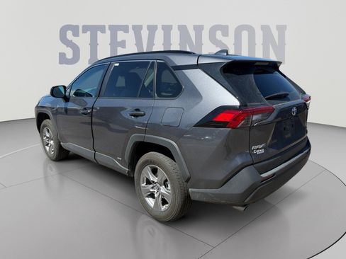 Used 2024 Toyota RAV4 LE AWD/4WD image 3