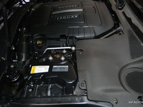 Used 2013 Jaguar XK Convertible image 36