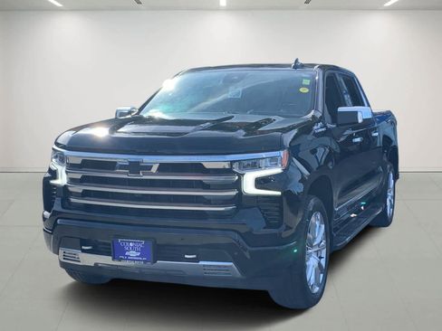 Certified 2022 Chevrolet Silverado 1500 High Country w/ High Country Premium Package image 2