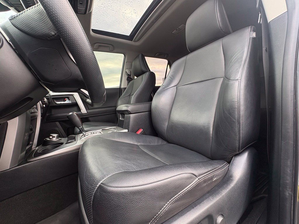 Used 2020 Toyota 4Runner Limited AWD/4WD image 12