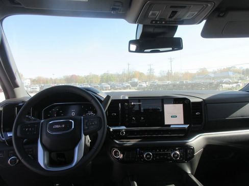 New 2026 GMC Sierra 3500 SLT image 16