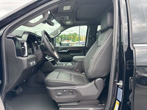 New 2026 GMC Sierra 2500 Denali w/ Denali Reserve Package AWD/4WD image 17