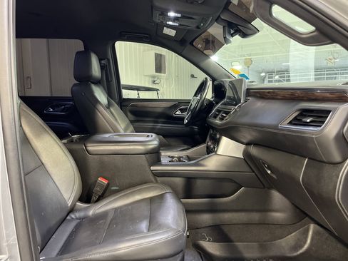 Used 2022 Chevrolet Tahoe Z71 image 16