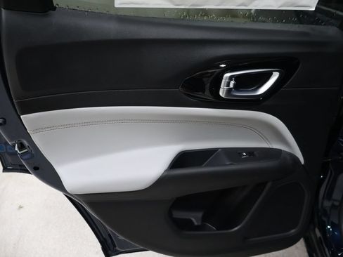 New 2026 Jeep Compass Limited AWD/4WD image 13