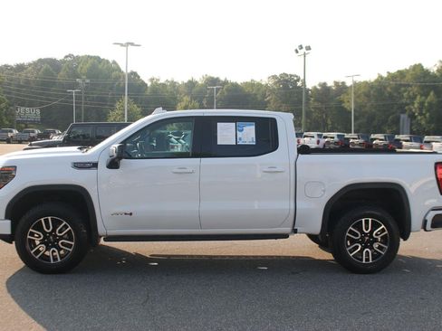 Used 2026 GMC Sierra 1500 AT4 w/ AT4 Premium Package AWD/4WD image 4
