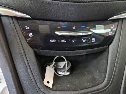 Used 2019 Cadillac XT5 Premium Luxury image 24