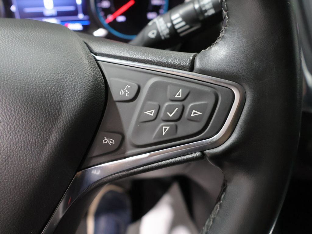 Used 2024 Chevrolet Equinox LT w/ LPO, Floor Liner Package FWD image 36