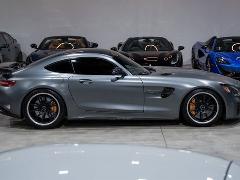 Used 2018 Mercedes-Benz AMG GT R image 7
