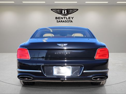 New 2026 Bentley Flying Spur Plug-In Hybrid AWD/4WD image 11