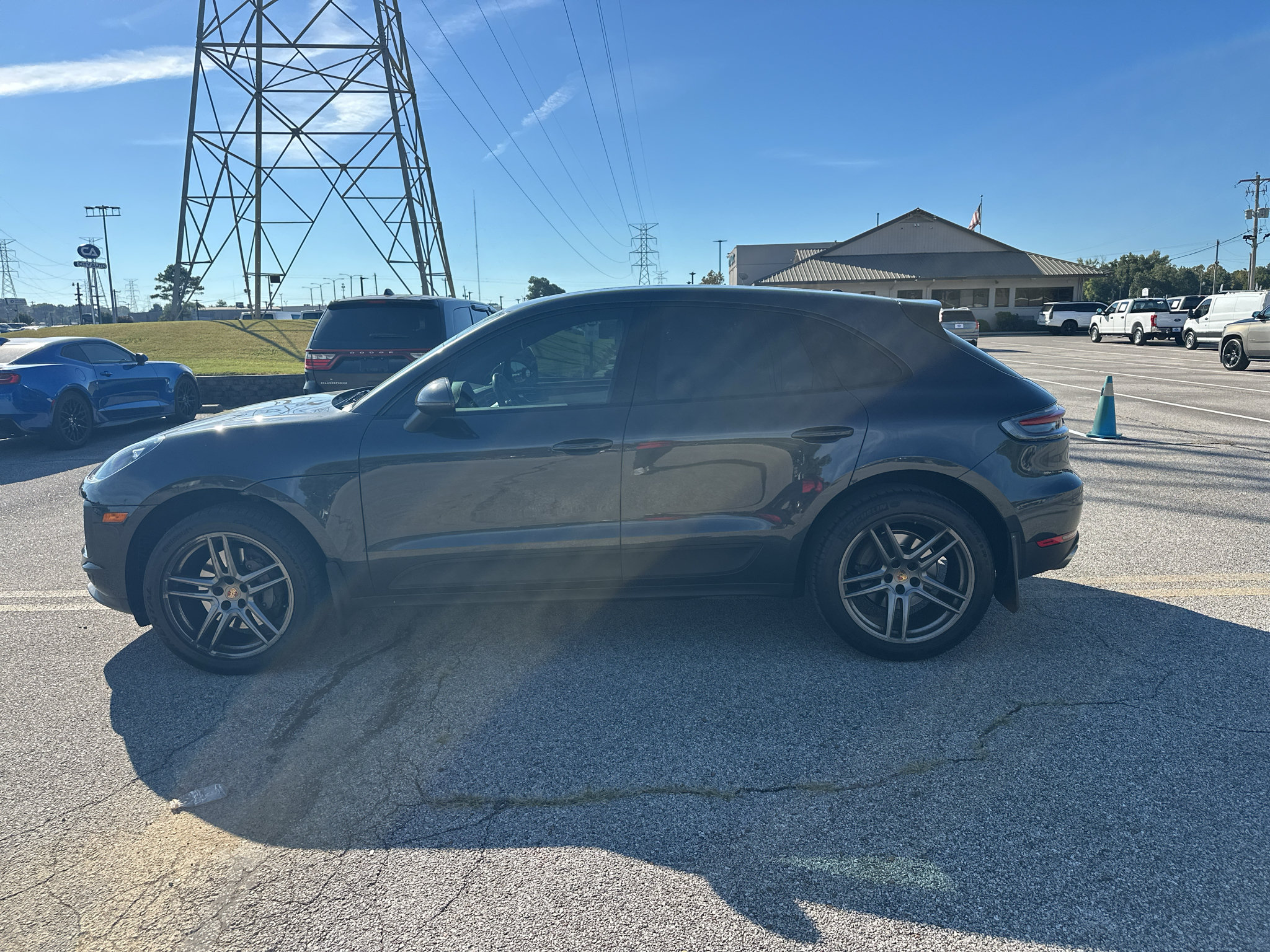 Used 2020 Porsche Macan S AWD/4WD image 22