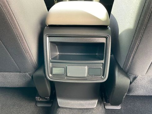 Used 2020 Subaru Forester Base w/ Alloy Wheel Package image 38