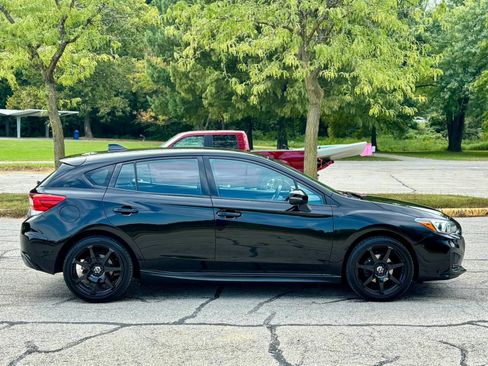 Used 2017 Subaru Impreza 2.0i Sport AWD/4WD image 4